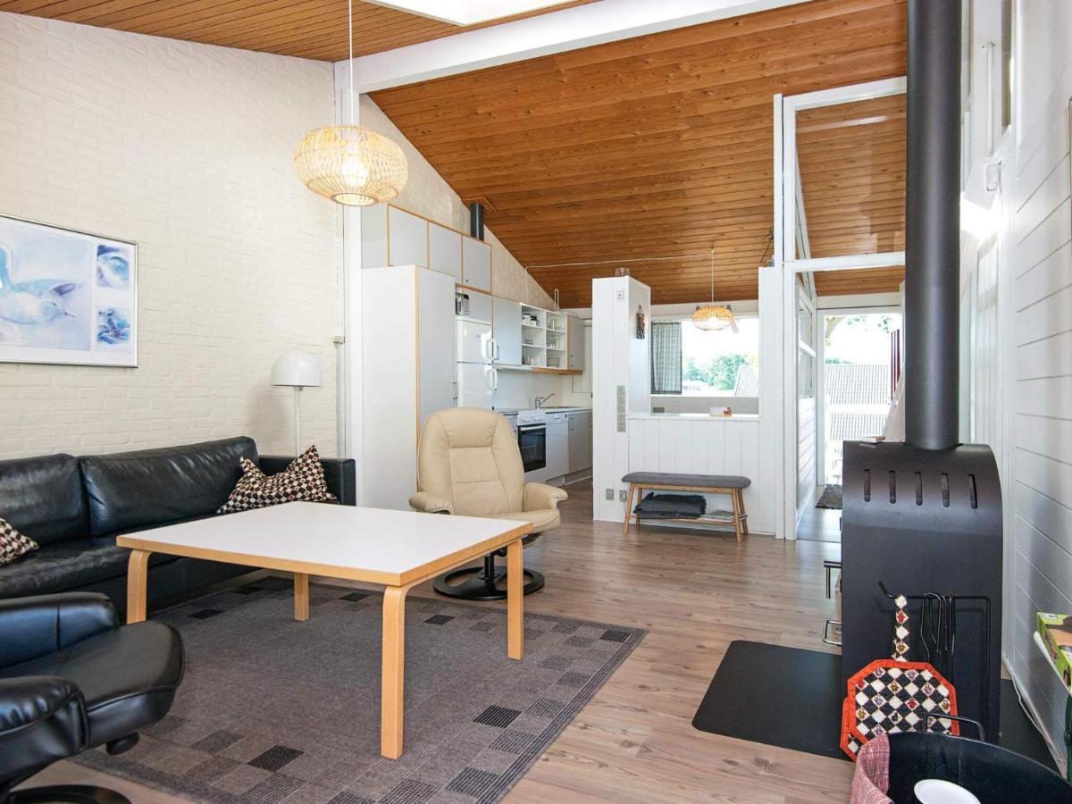 6 Person Holiday Home In Aabenraa Exterior photo